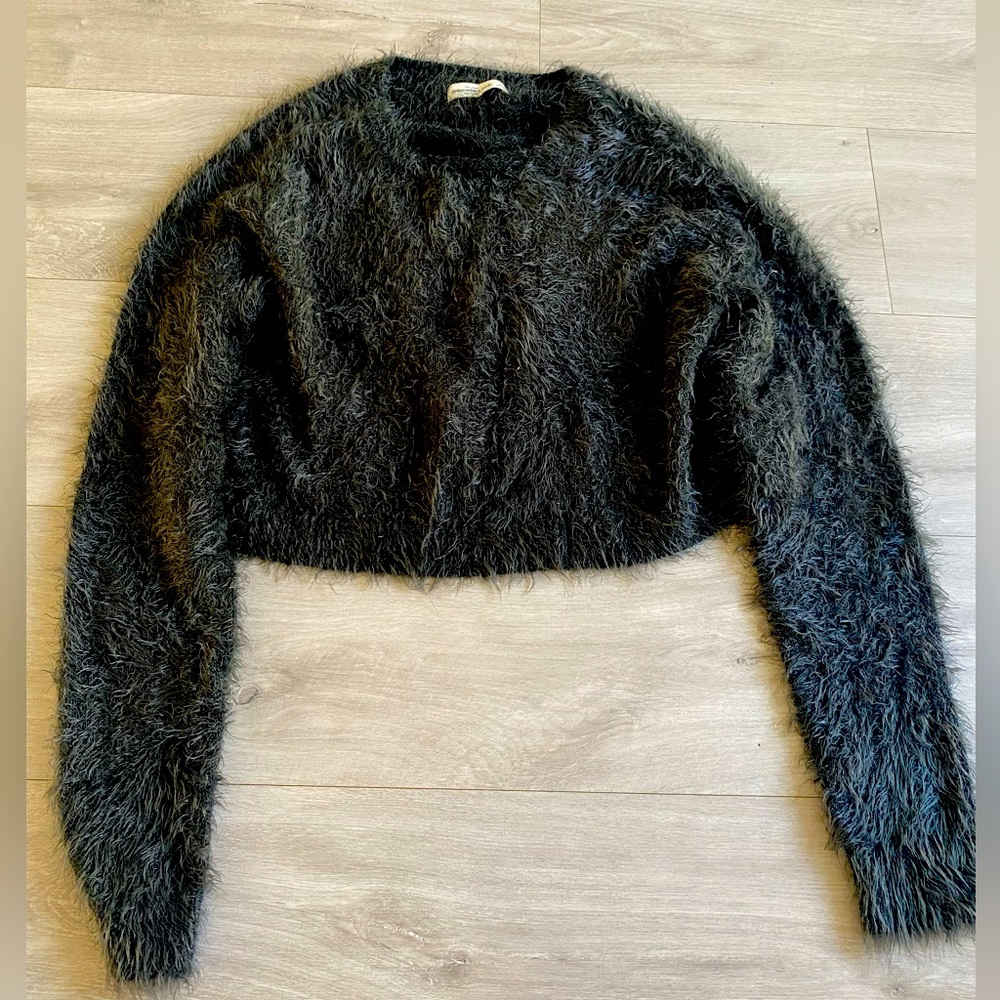 Abercrombie and fitch crop sweater